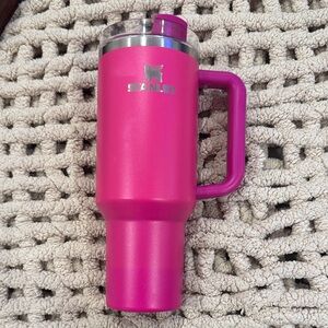 Stanley Fuchsia Travel Mug with Handle